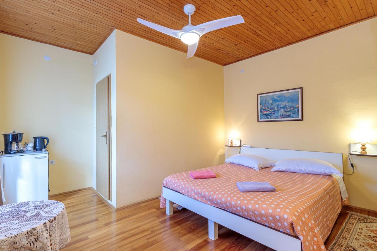 Rooms Nela Hum Dış mekan fotoğraf
